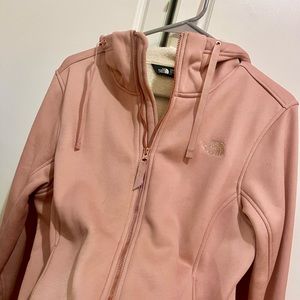 This is like a blush rose color north face light jacket.
